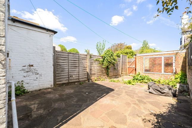85, Lyndhurst Road, West Sussex photo 4