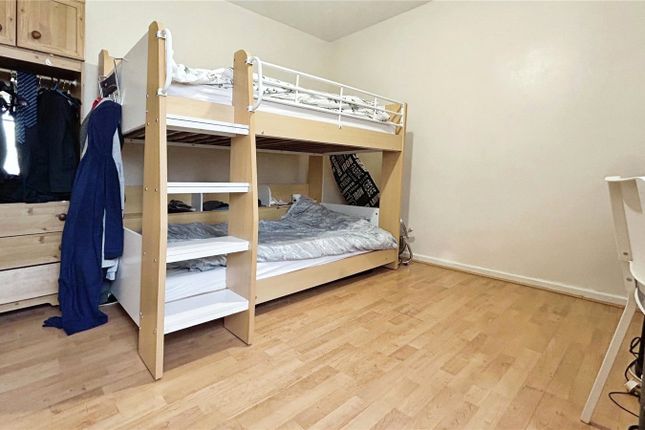 Terraced house to rent in Poplar Place, London, Greenwich