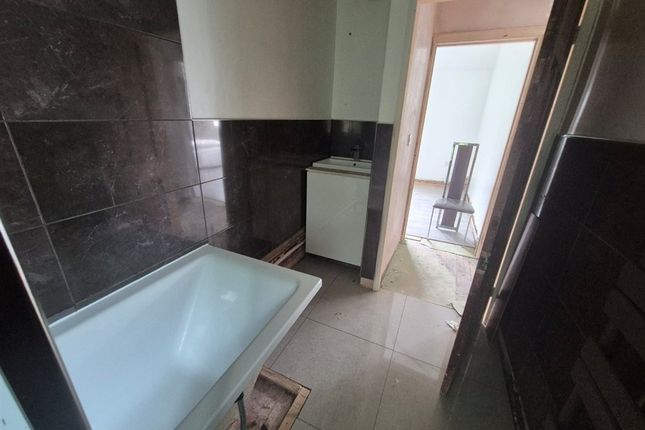 9, Belthorne Avenue, MANCHESTER photo 4