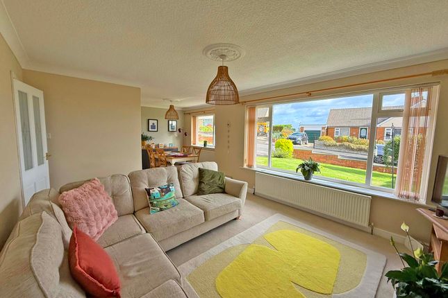 32, Ridge Green, Scarborough photo 2