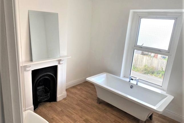 Room to rent in Clive Street, Cardiff