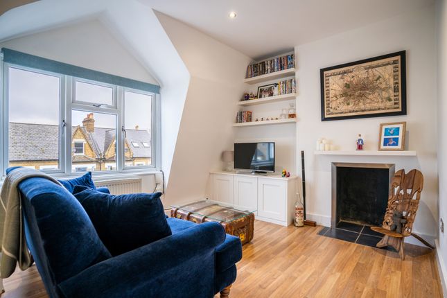 Flat for sale in Alexandra Drive, London