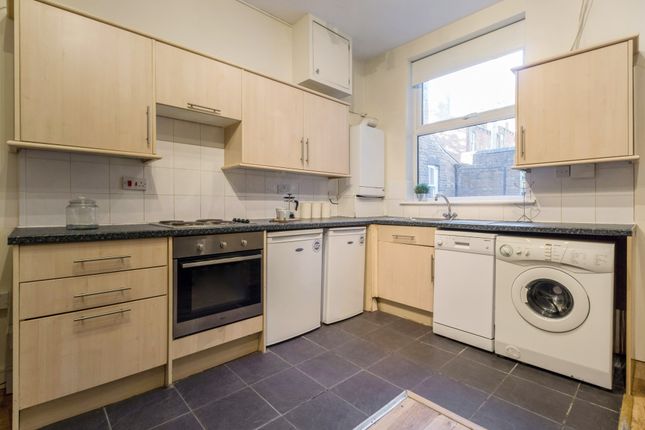 Terraced house to rent in Brookfield Road, Leeds
