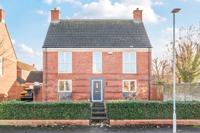 4-bed house on 95, Okus Road, Swindon, £600,000