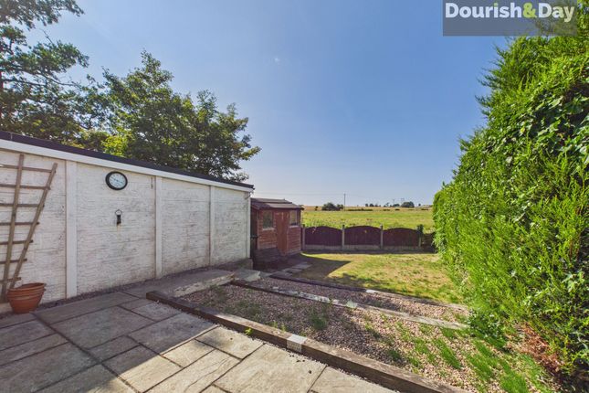 23 Wilkes Wood, Stafford photo 4