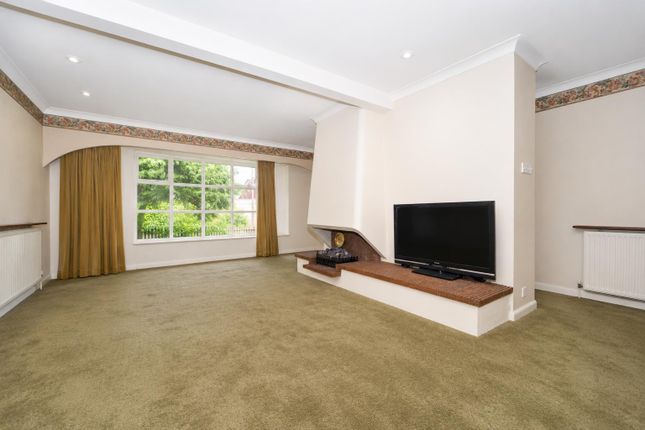 10, Mayfield Avenue, Preston photo 2