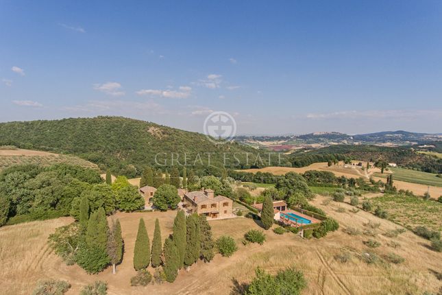 Villa for sale in Torrita di Siena, Siena, Tuscany