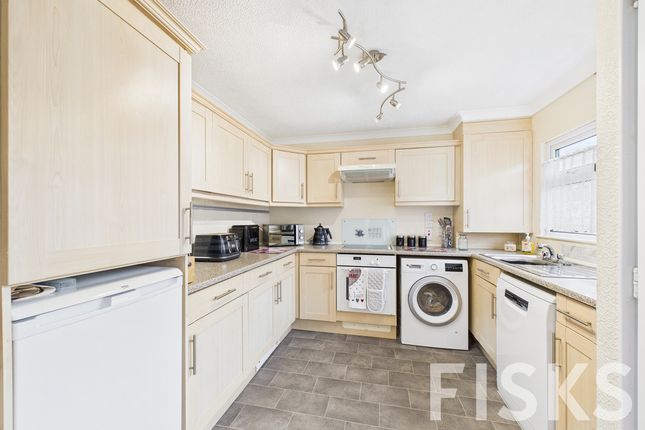10, Kingsleigh Park Homes, Benfleet photo 3
