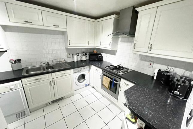 61 Vale Drive, Peterborough photo 2