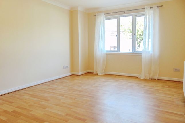 Flat 1, 5, Thornbridge Court, Falkirk, Scotland photo 2