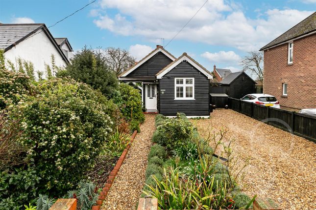 Cottage for sale in Suffolk Avenue, West Mersea, Colchester
