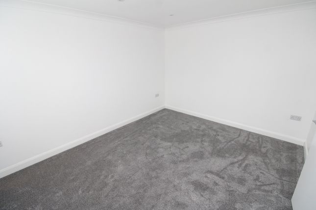 57, Dillwyn Close, London photo 5