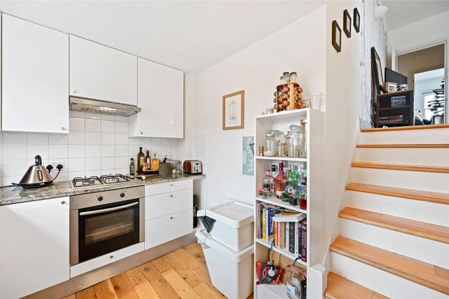 Flat to rent in Coverdale Road, London