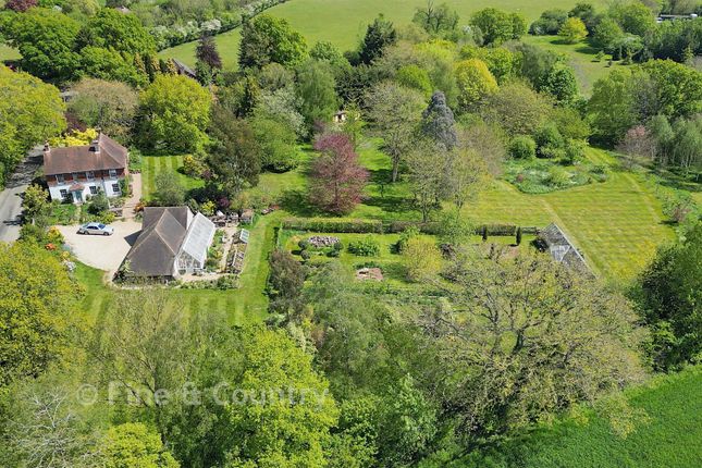 Myrtle Cottage, Swan Lane, Sellindge photo 2