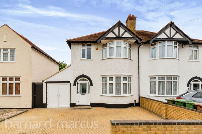 Property to rent in Demesne Road, Wallington