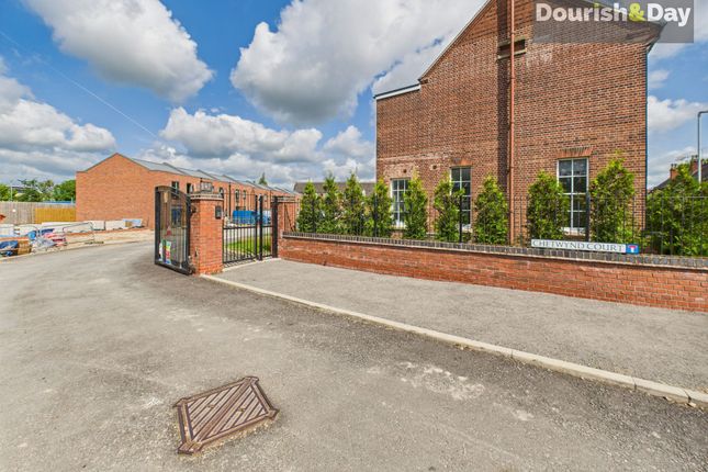 37, Chetwynd Court, Stafford, ST17 photo 4