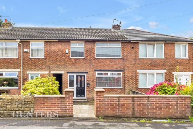 Town house for sale in Clarence Street, Royton, Oldham
