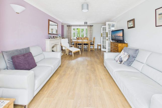 2, Coed Y Wenallt, Caerdydd photo 2