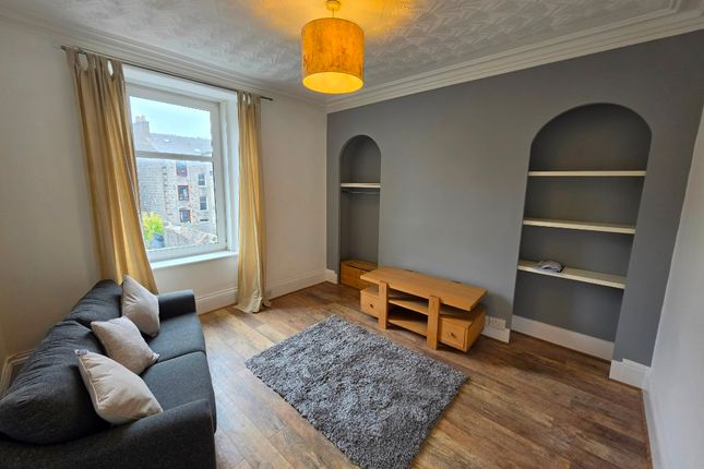 1-bed flat on Hill Street, Rosemount, Aberdeen, AB25 2XY, Aberdeen, £625/mo
