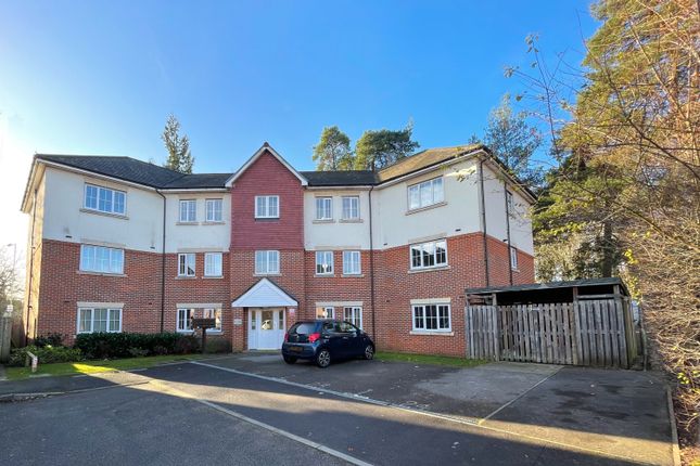 Flat for sale in Royal Drive, Bordon, Hampshire