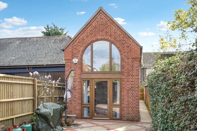 Thumbnail Detached house for sale in Station Road, Marlow