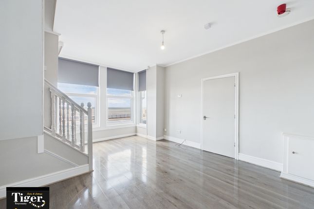 Flat 3, 386, The Promenade, Blackpool photo 3