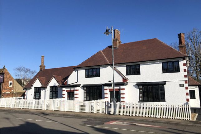 Thumbnail Flat for sale in Queens Court, Codicote, Hitchin, Hertfordshire