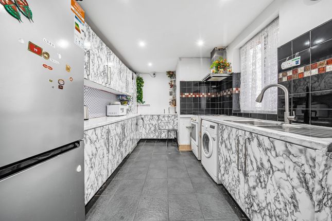 14, Beverly Road, Southall photo 3