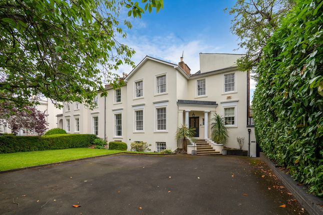 Thumbnail Town house for sale in Binswood Avenue, Leamington Spa