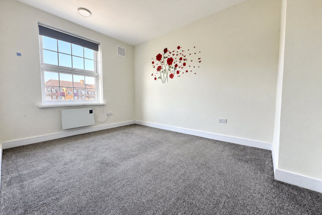 54, Scarlet Road, London photo 4