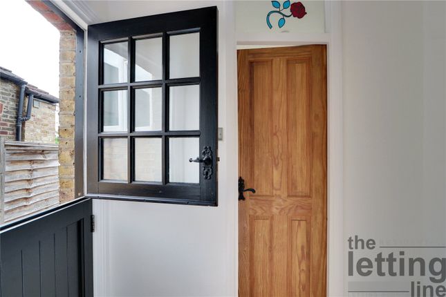 40, Sterling Road, Middlesex photo 5