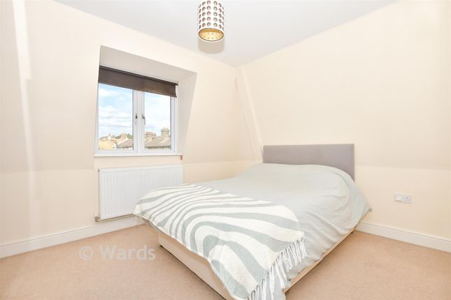2-bed house on 2A, Western Road, Maidstone, £300,000