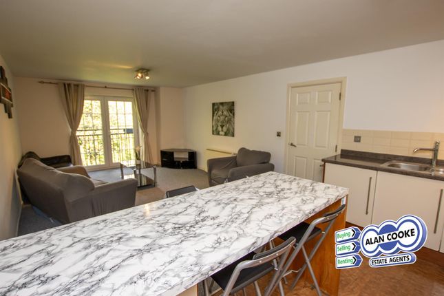 19, Sandringham Court, Leeds photo 5