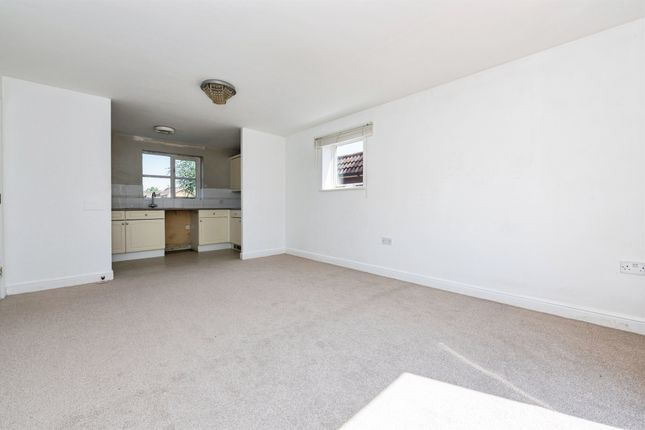 Flat 59, Trelawney Place, Howard Road, Grays photo 4