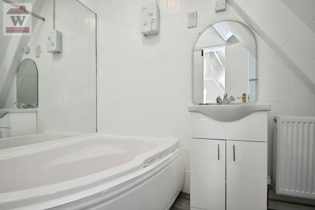 Flat 7, 174, Jersey Road, Isleworth photo 4