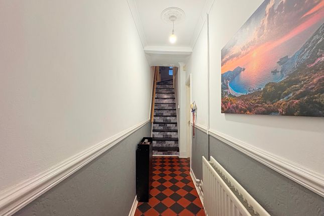 166 Merthyr Road, Pontypridd photo 3