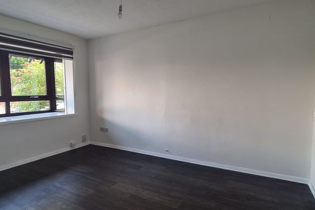 11, Crest View, Nottingham photo 3