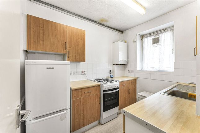 Flat 21, Sebright House,, Coate Street, London photo 3