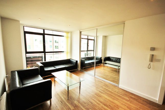 Flat to rent in Trinity Edge, St. Mary Street, Salford M3