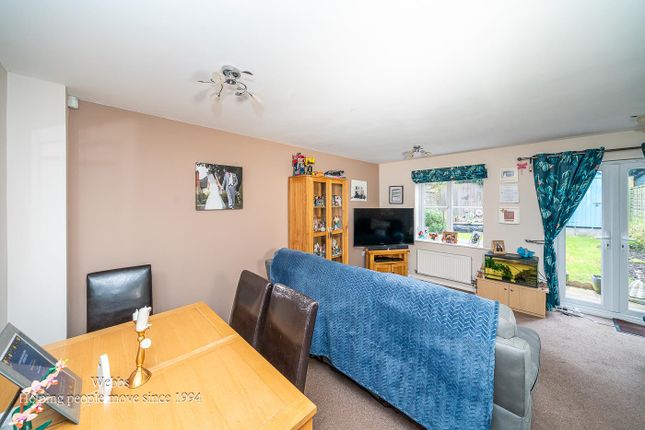 14, Redmires Close, Walsall photo 2