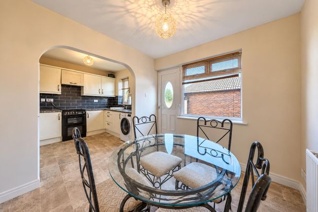 42, Ryde Avenue, Hull photo 3