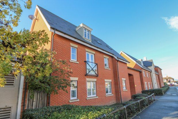 Thumbnail Flat to rent in Priory Chase, Rayleigh