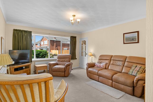 89, Heyes Avenue, Rainford photo 4