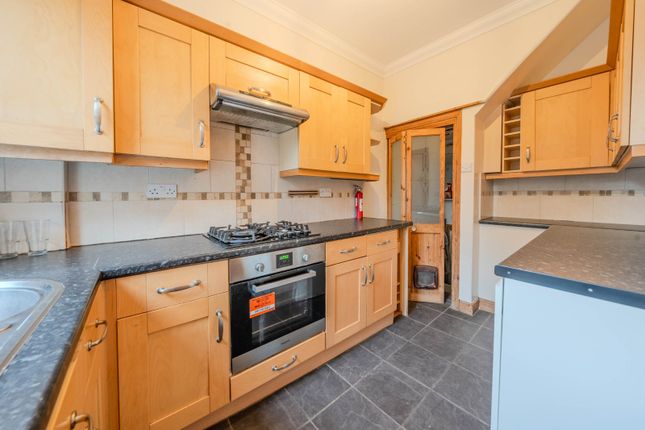 2, Ashfield Road, Pudsey photo 3