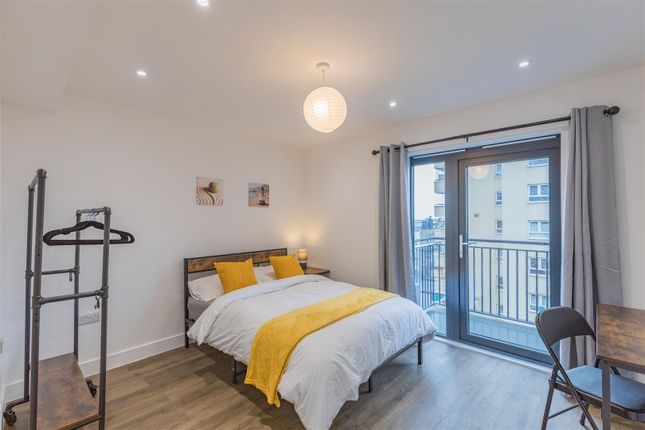 Flat to rent in Somerset Street, Brighton