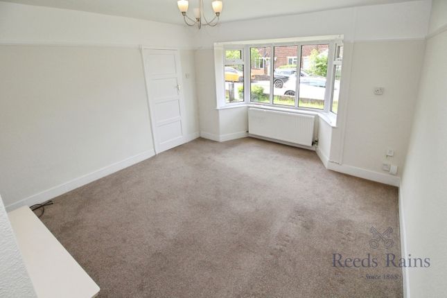 10, Elm Crescent, Cheshire photo 2