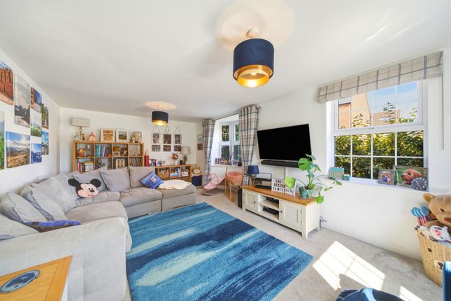 2, Ironwood Close, Nottingham photo 3