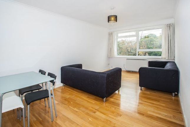 2-bed flat on 19 Neville Court, Weir Road, London, £400,000