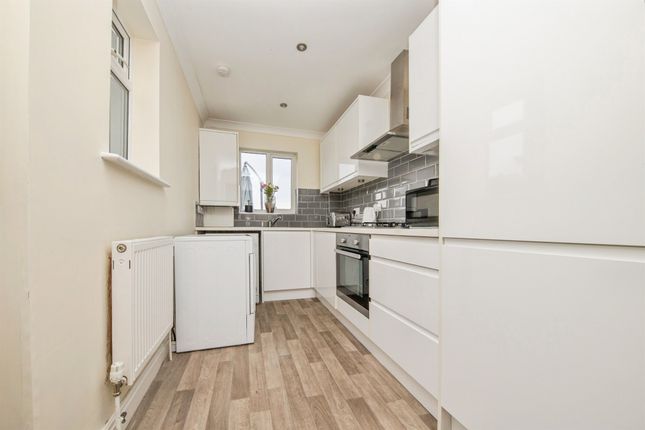 147, Harwich Road, COLCHESTER photo 3