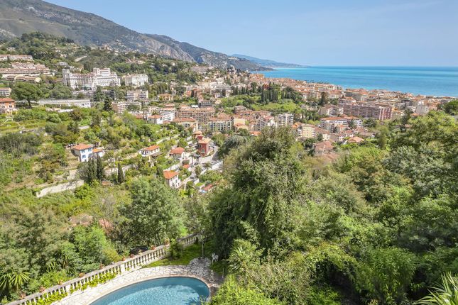 Villa for sale in Menton, Menton, Cap Martin Area, French Riviera